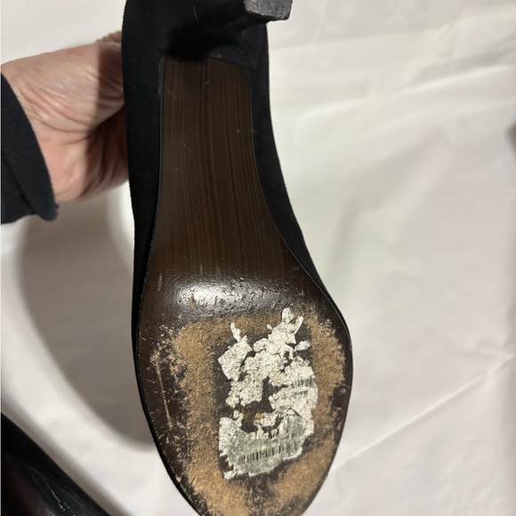 Stuart Weitzman Black Ruffle Peep Toe Heels - Picture 10 of 16